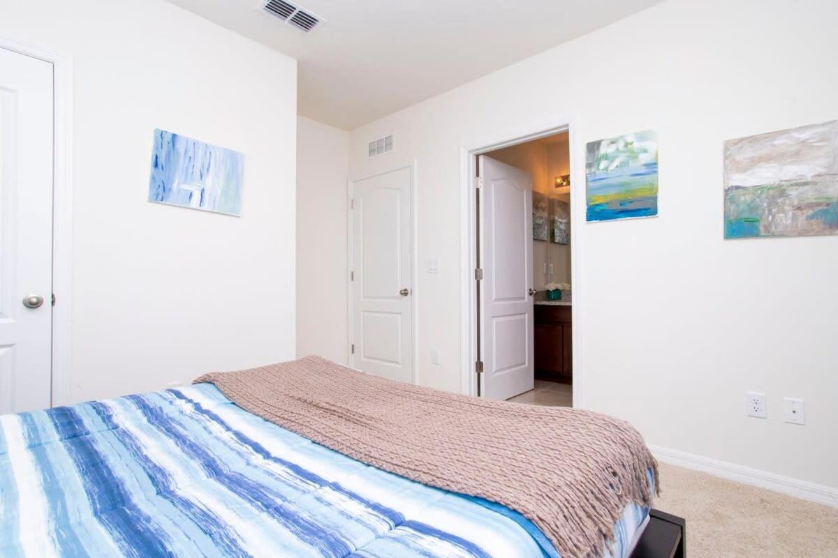 Gorgeous 5 Bd W/ Pool Close To 6071 Casa de Férias Davenport
