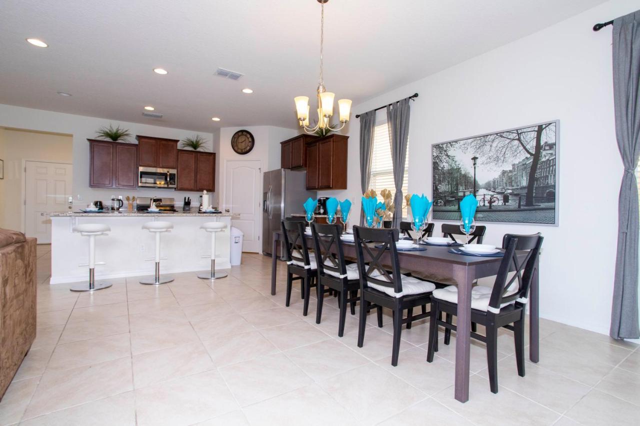 Gorgeous 5 Bd W/ Pool Close To 6071 * Davenport