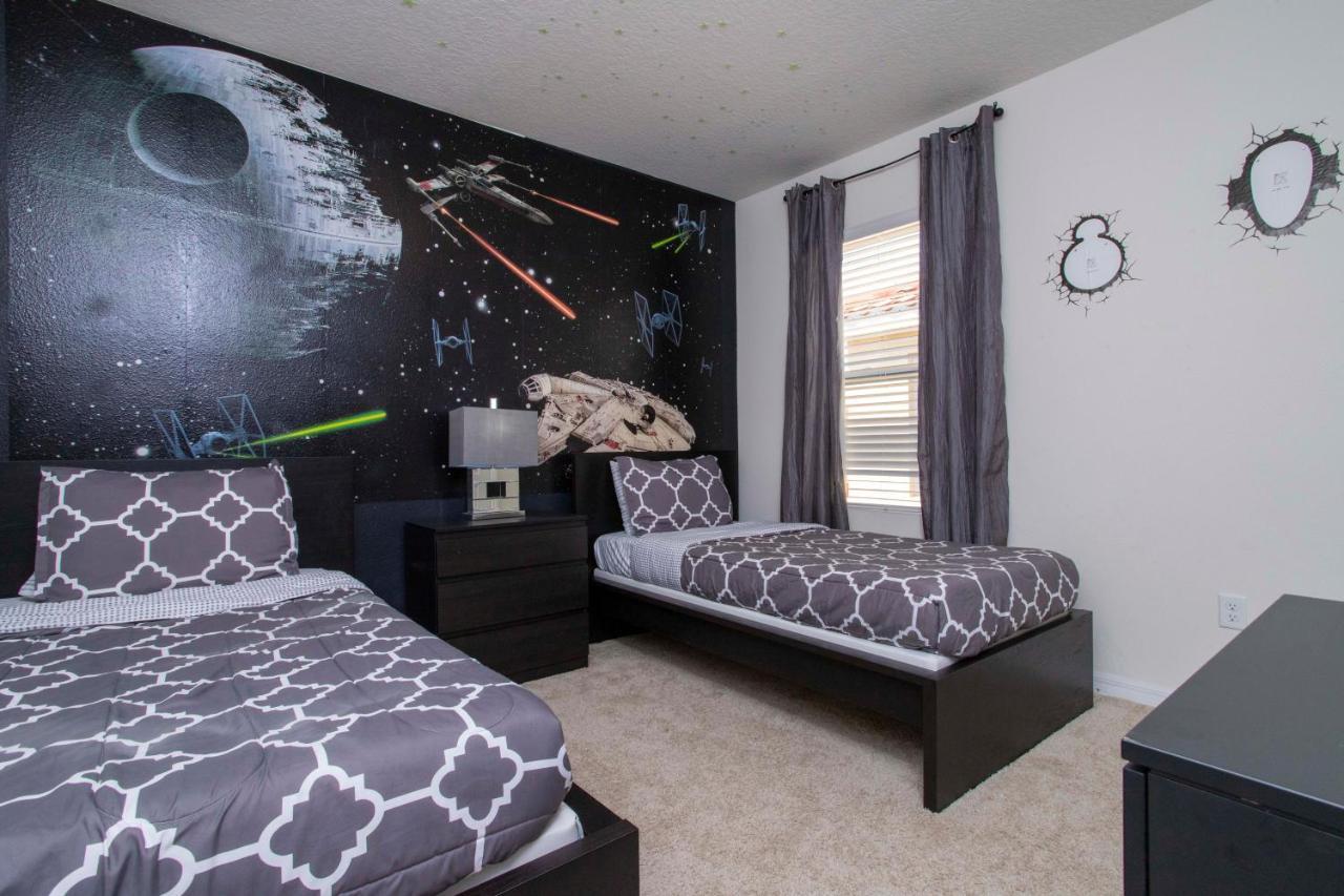 Gorgeous 5 Bd W/ Pool Close To 6071 *