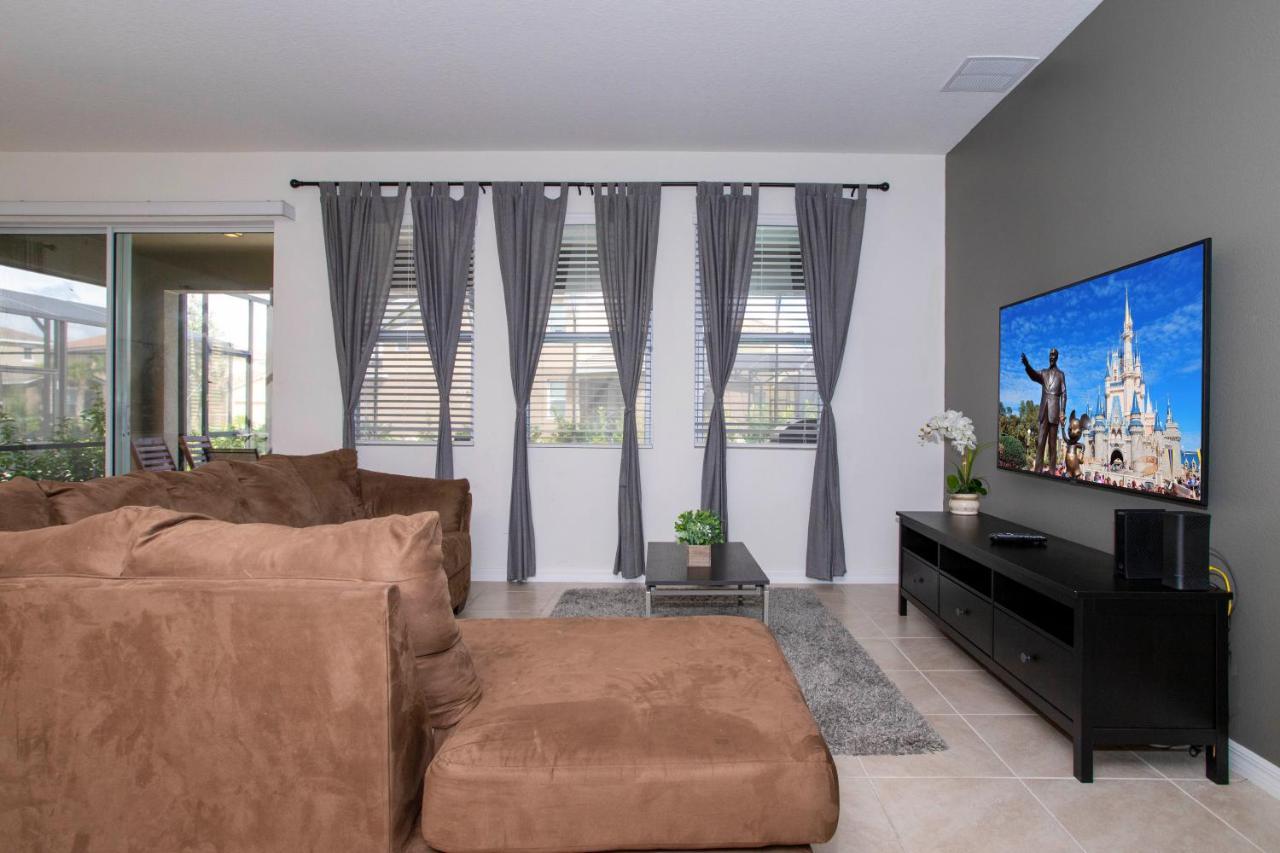 Gorgeous 5 Bd W/ Pool Close To 6071 * Davenport