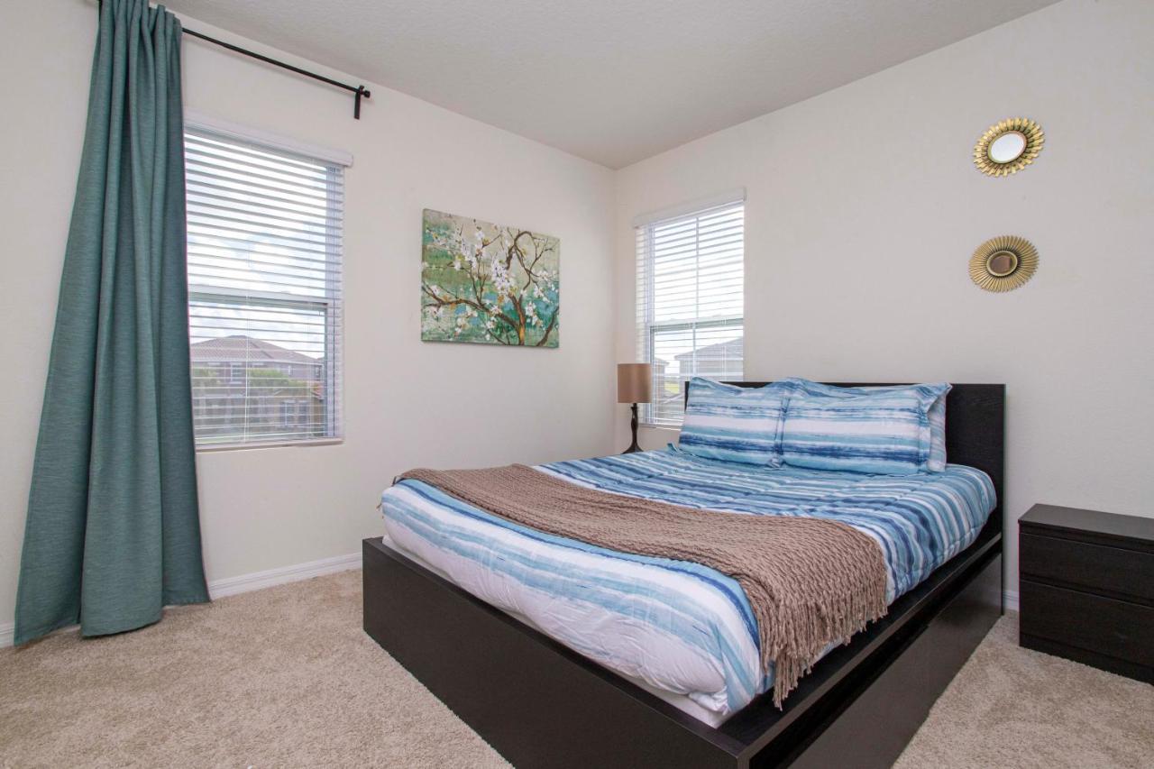 Gorgeous 5 Bd W/ Pool Close To 6071 Holiday home Davenport