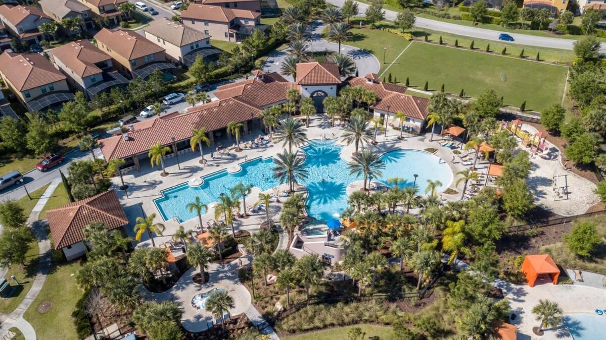 Gorgeous 5 Bd W/ Pool Close To 6071 Holiday home
