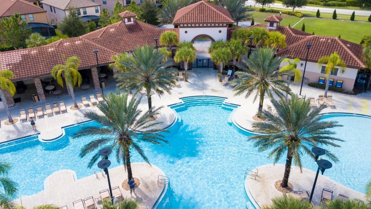 Gorgeous 5 Bd W/ Pool Close To 6071 * Davenport