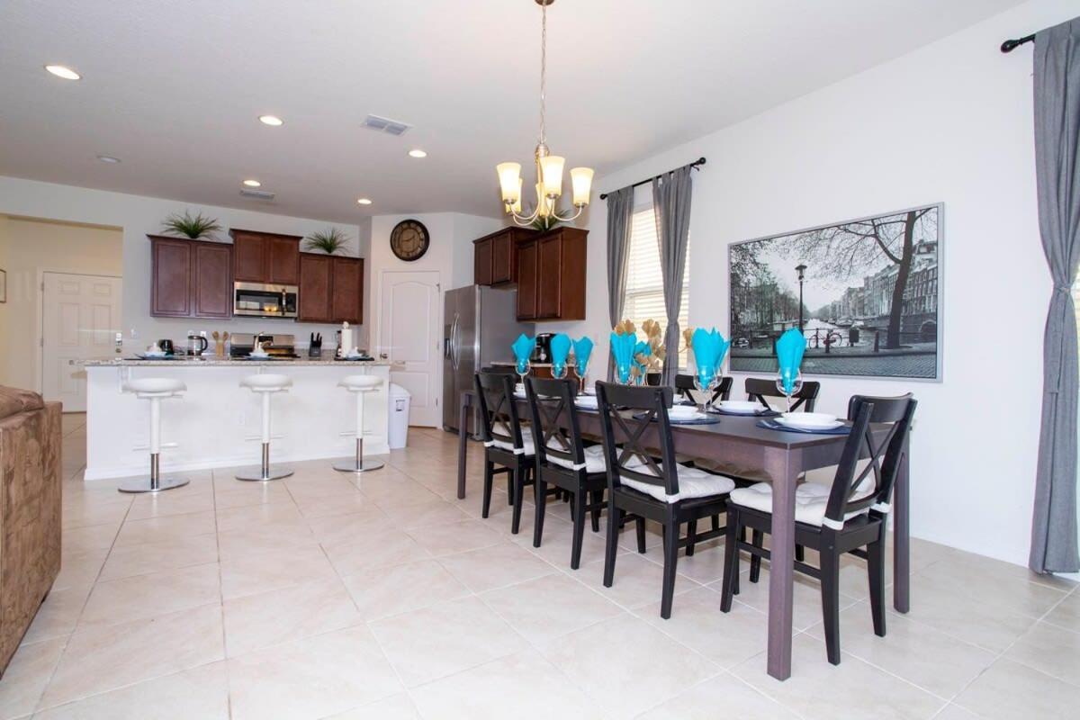 Gorgeous 5 Bd W/ Pool Close To 6071 Holiday home *